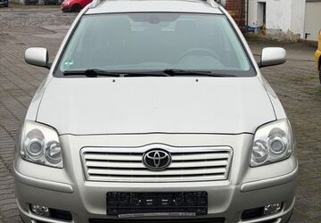 Toyota Avensis 260.000 km 2.000 &euro; Dresden 01097