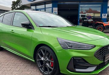 Ford Focus 16.718 km 33.950 &euro; Heidenau 01809