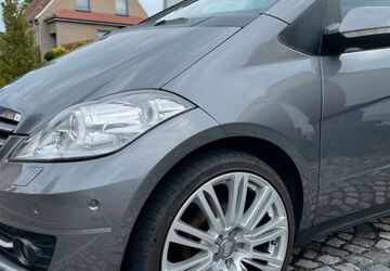 Mercedes-Benz A 180 224.000 km 2.000 &euro; Dresden 01109