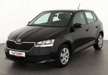 Skoda Fabia 67.164 km 12.890 &euro; Dresden 01069