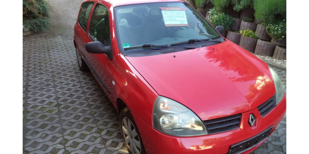 Renault Clio 115.000 km 2.800 &euro; DRESDEN 01259
