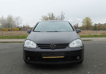 VW Golf 226.655 km 1.699 &euro; Dresden 01237