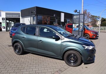 Dacia Sandero 9.000 km 15.490 &euro; Dresden 01097