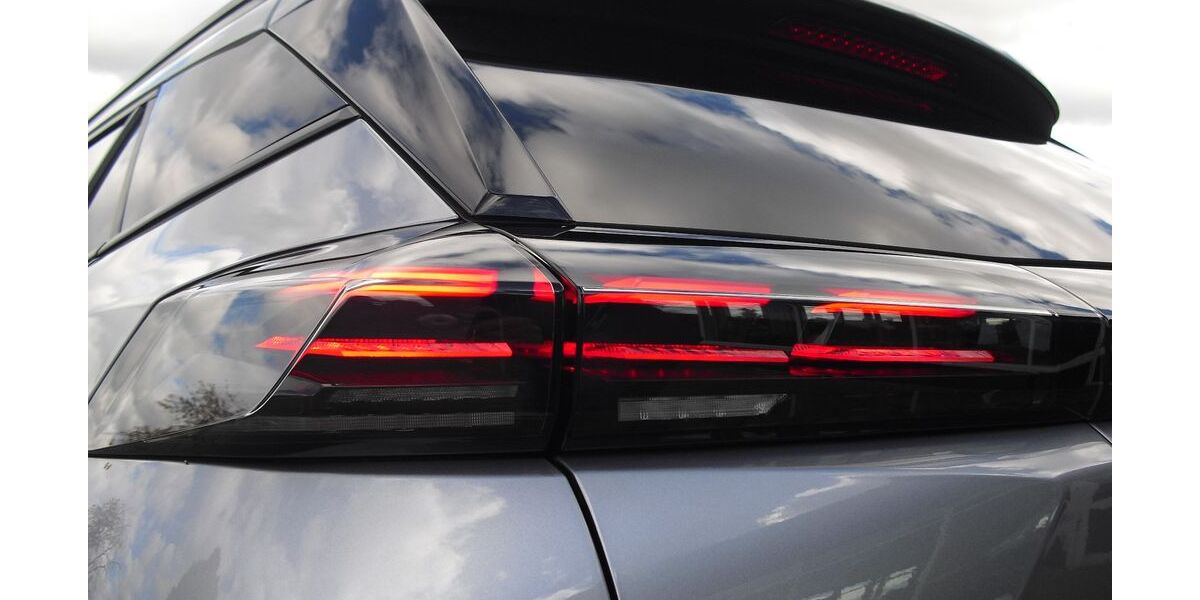 Peugeot 2008 15.540 km 22.520 &euro; Meißen 01662