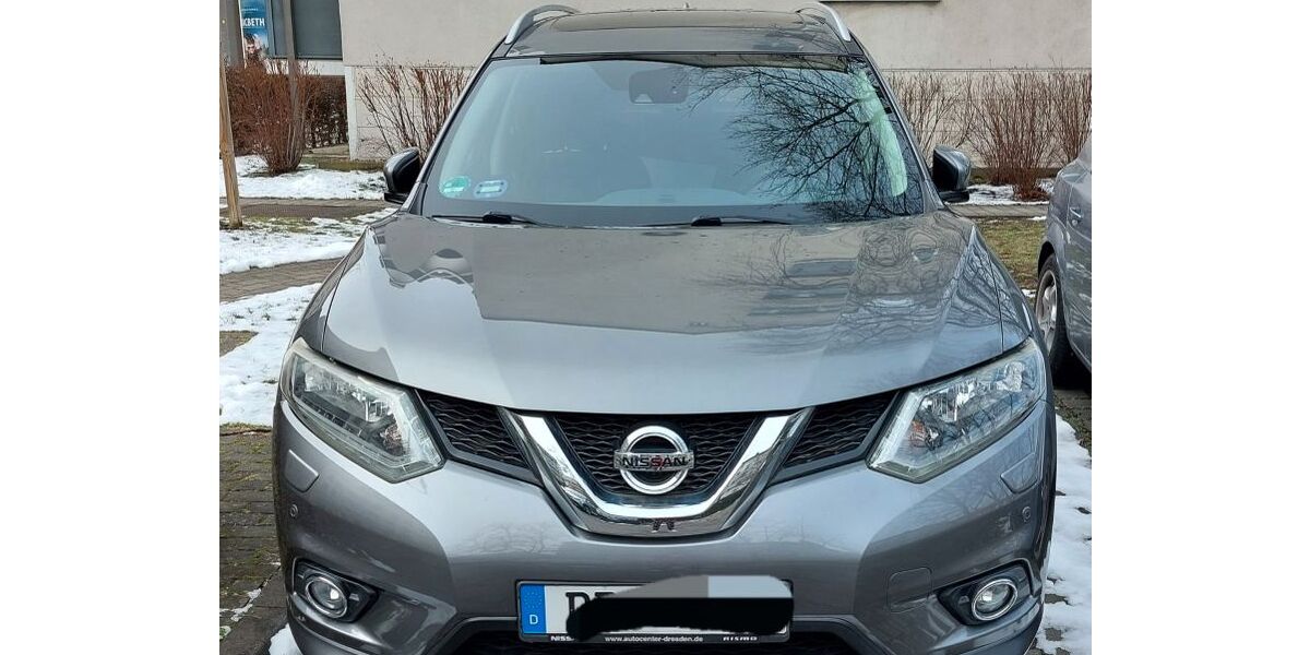 Nissan X-Trail 63.000 km 15.000 &euro; Dresden 01067
