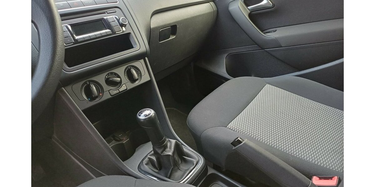 VW Polo Trendline 98.850 km 5.995 &euro; Meißen 01662