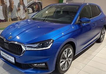 Skoda Fabia 22.441 km 18.940 &euro; Dresden 01067