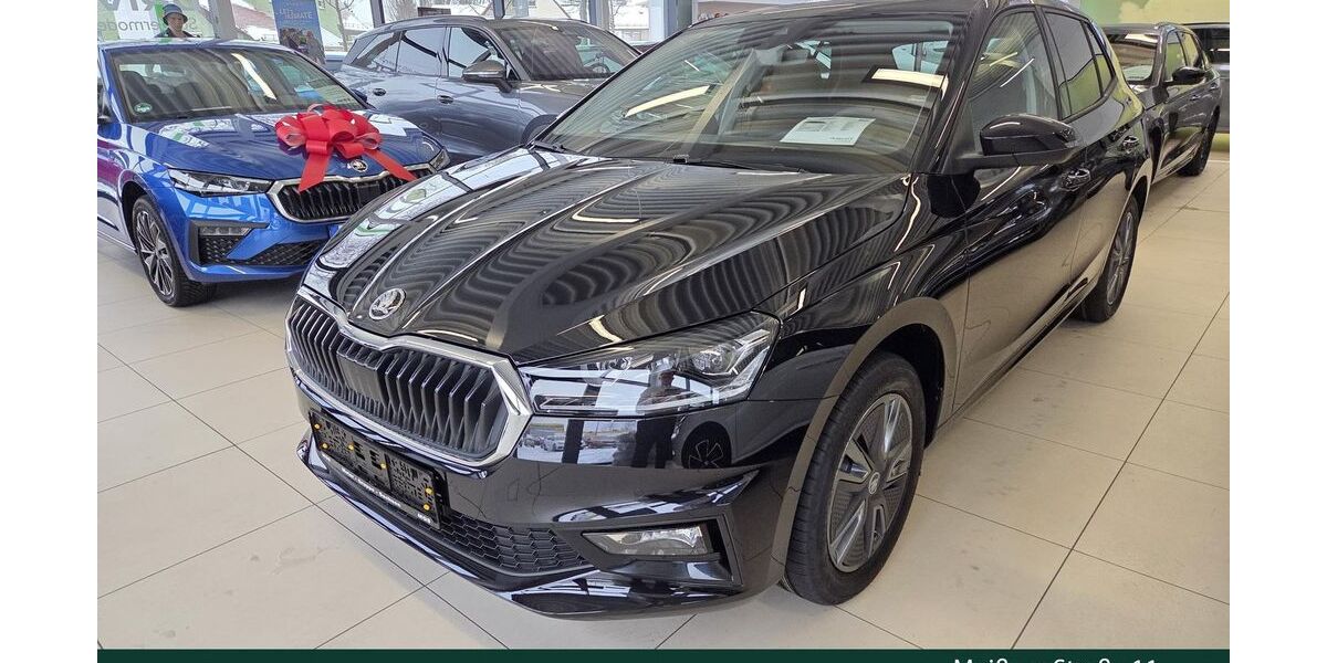 Skoda Fabia 2.000 km 25.990 &euro; Radebeul 01445