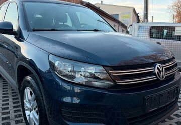 VW Tiguan 97.975 km 8.900 &euro; Bannewitz 01728