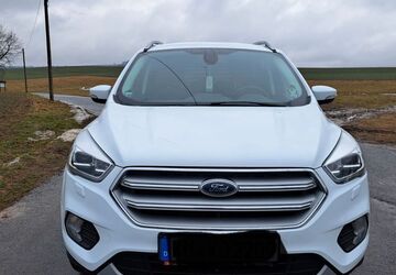 Ford Kuga 96.000 km 11.990 &euro; Großröhrsdorf 01900