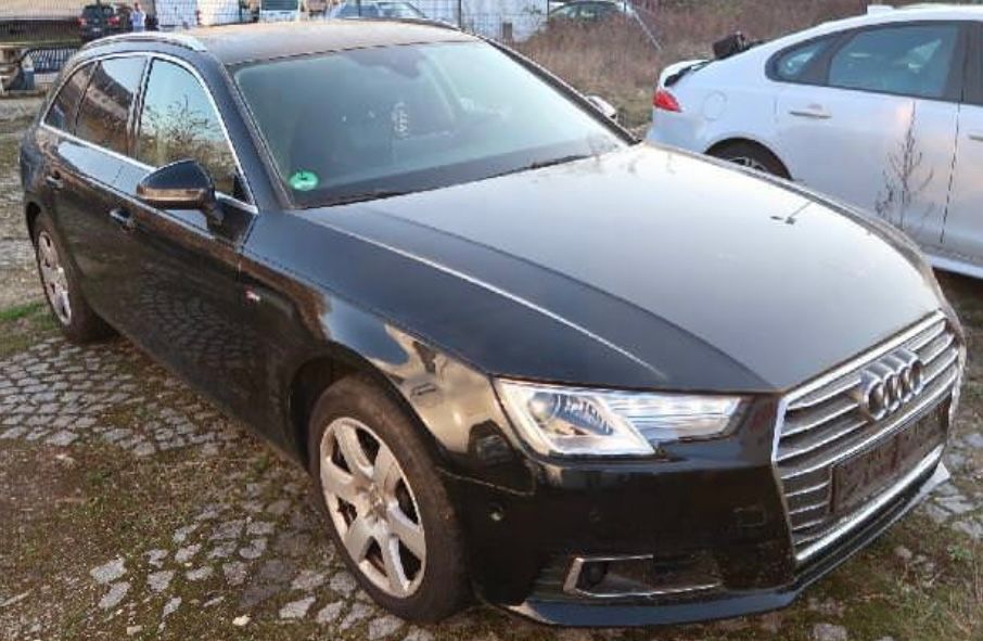 Audi A4 121.500 km 16.800 &euro; Dresden 01108