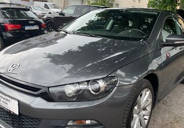VW Scirocco 105.744 km 7.999 &euro; Radebeul 01445