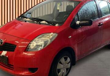 Toyota Yaris 158.545 km 2.980 &euro; Dresden/Weißig 01328