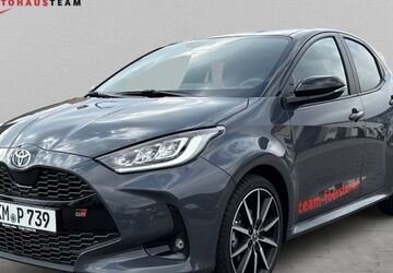 Toyota Yaris 4.500 km 28.890 &euro; Pirna 01796