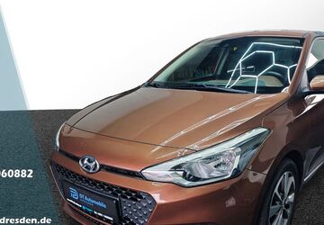 Hyundai i20 66.490 km 9.770 &euro; Dresden 01157