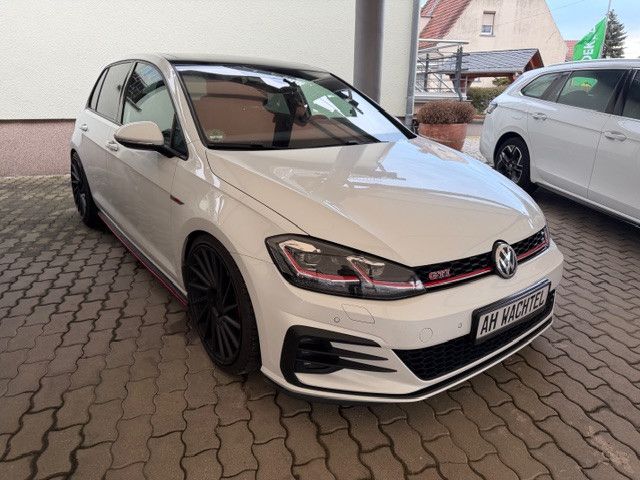 VW Golf 135.961 km 17.899 &euro; Ebersbach OT Kalkreuth 01561