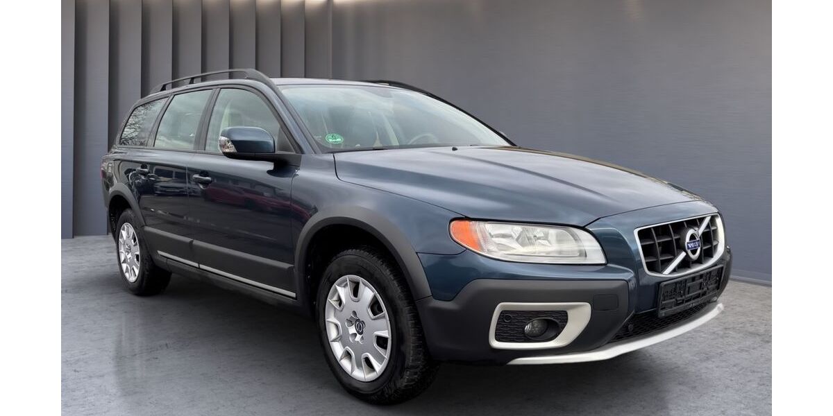 Volvo XC70 212.000 km 12.900 &euro; Dresden 01108