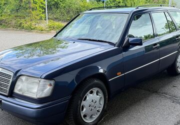 Mercedes-Benz E 320 223.310 km 11.995 &euro; Dresden OT Kleinzschachwitz 01259