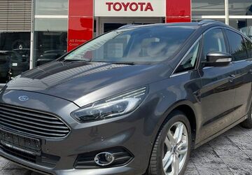 Ford S-Max 144.199 km 12.500 &euro; Dresden 01139