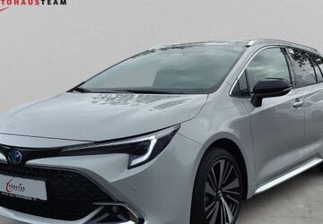 Toyota Corolla 2.500 km 32.440 &euro; Pirna 01796