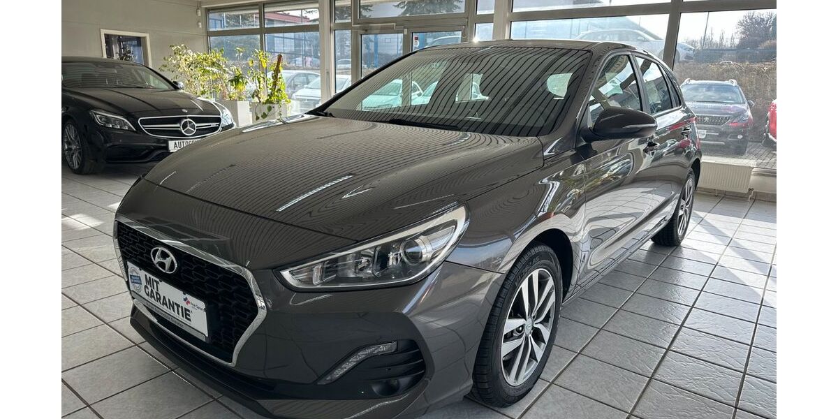 Hyundai i30 63.232 km 15.499 &euro; Kesselsdorf 01723