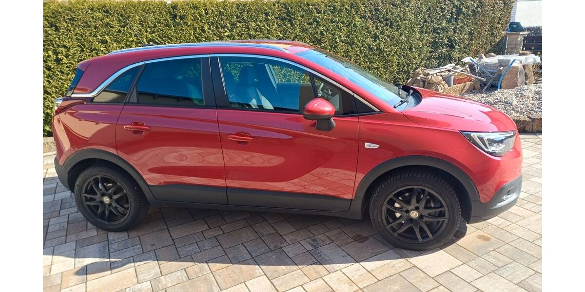 Opel Crossland (X) 34.916 km 14.200 &euro; Freital 01705