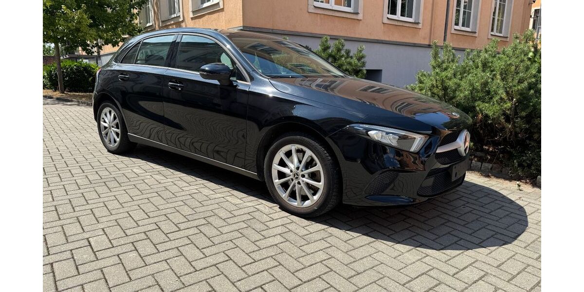 Mercedes-Benz A 250 53.200 km 22.850 &euro; Dresden 01159