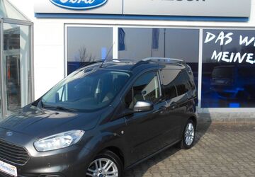 Ford Tourneo Courier 46.455 km 16.990 &euro; Radeberg 01454