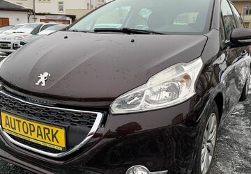 Peugeot 208 128.500 km 4.990 &euro; Heidenau 01809