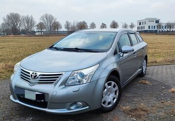 Toyota Avensis 121.999 km 9.990 &euro; Dresden 01109