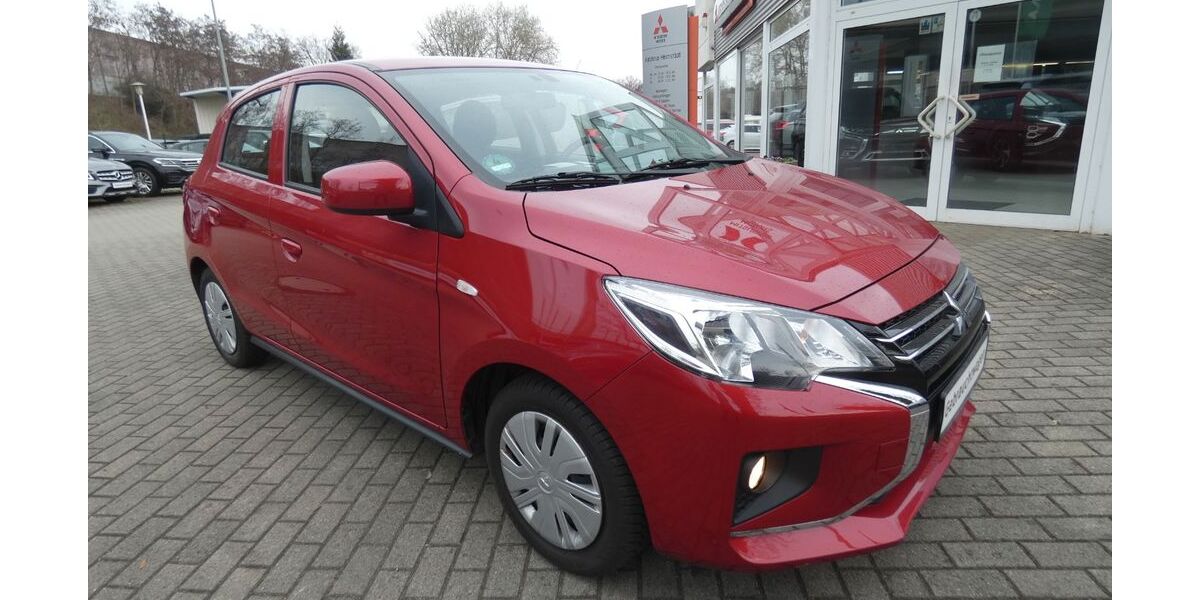 Mitsubishi Space Star 3.203 km 10.990 &euro; Radebeul 01445