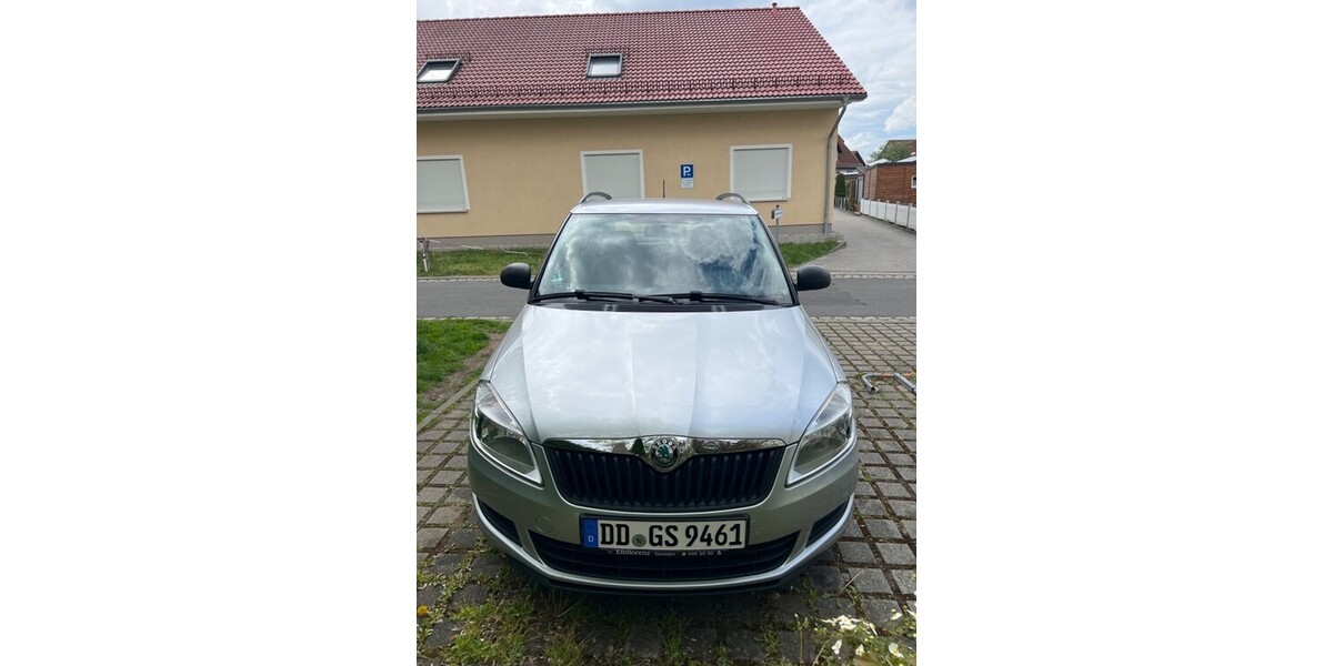 Skoda Fabia Kombi 152.000 km 4.999 &euro; Dresden 01067