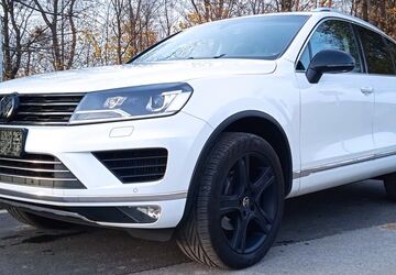 VW Touareg 143.700 km 19.500 &euro; Steina 01920