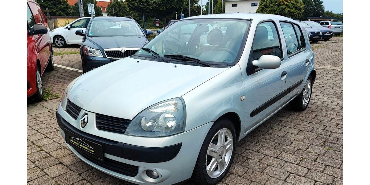 Renault Clio 100.000 km 2.550 &euro; Radeberg 01454