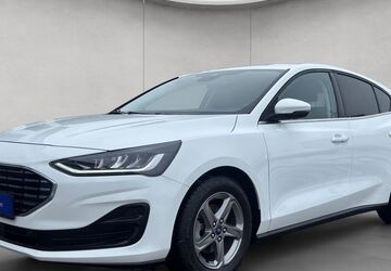 Ford Focus 27.337 km 16.940 &euro; Dresden 01159