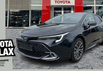 Toyota Corolla 32.717 km 24.490 &euro; Dresden 01139