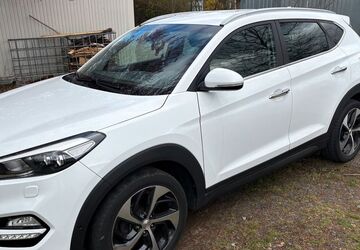 Hyundai TUCSON 198.523 km 12.999 &euro; Moritzburg 01468