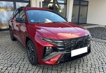 Hyundai TUCSON 24.000 km 35.300 &euro; Coswig 01640