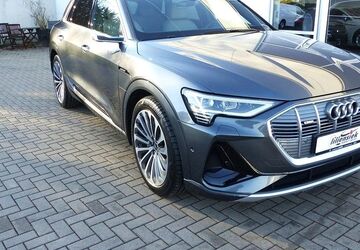 Audi e-tron 77.990 km 46.960 &euro; Dippoldiswalde 01744