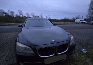 BMW 750 215.000 km 6.500 &euro; Cotta (Dresden) 01157