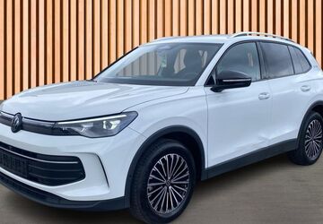 VW Tiguan 28.891 km 33.890 &euro; Dresden 01328