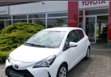 Toyota Yaris 37.700 km 10.990 &euro; Dresden 01259