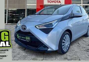 Toyota Aygo 76.957 km 10.390 &euro; Dresden 01139