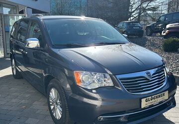 Lancia Voyager 169.318 km 16.950 &euro; Dresden 01109