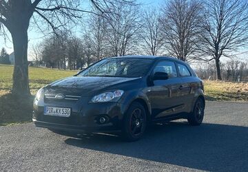 Kia pro ceed / ProCeed 123.600 km 4.400 &euro; Dohma 01796