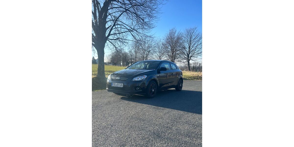 Kia pro ceed / ProCeed 123.600 km 4.400 &euro; Dohma 01796