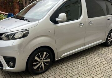 Toyota Proace (Verso) 170.000 km 19.999 &euro; Dresden 01139