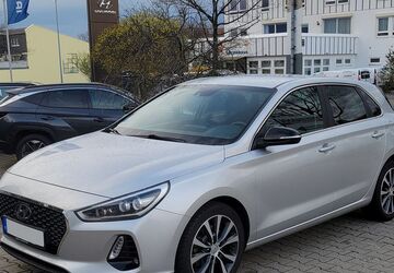 Hyundai i30 95.000 km 11.999 &euro; Dresden 01237