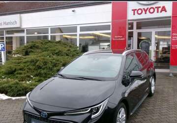 Toyota Corolla 35.750 km 23.490 &euro; Dresden 01259