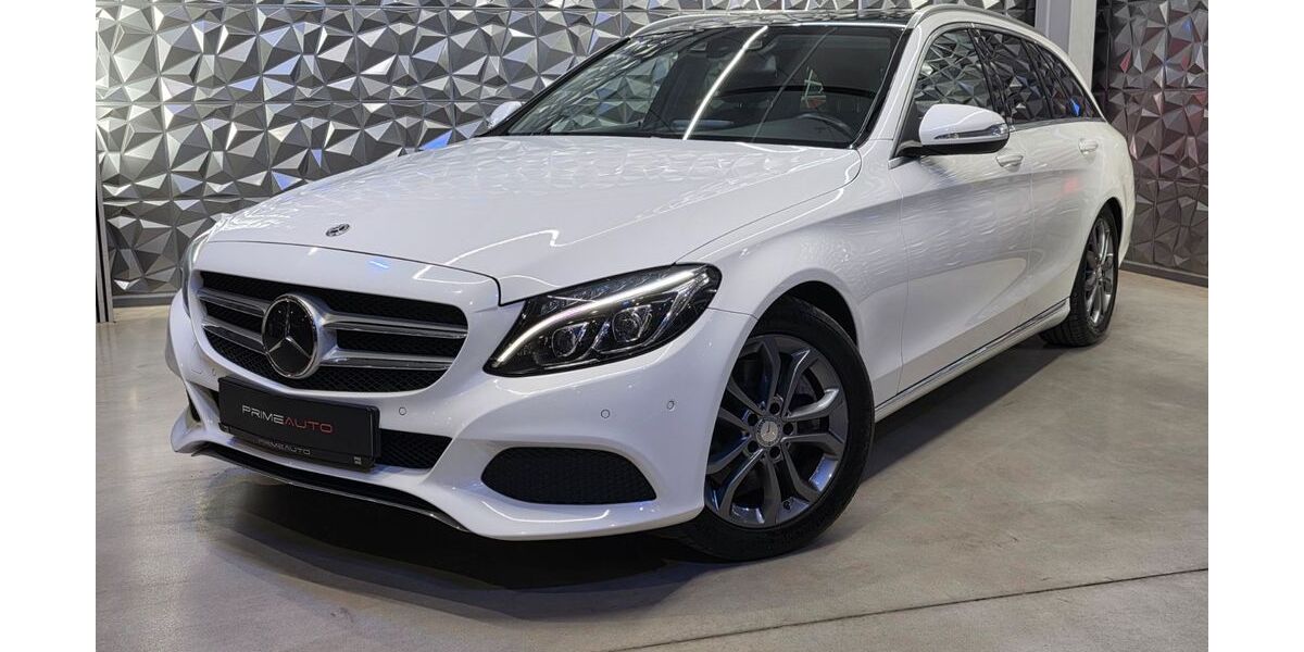 Mercedes-Benz C 300 77.619 km 21.999 &euro; Dresden 01139